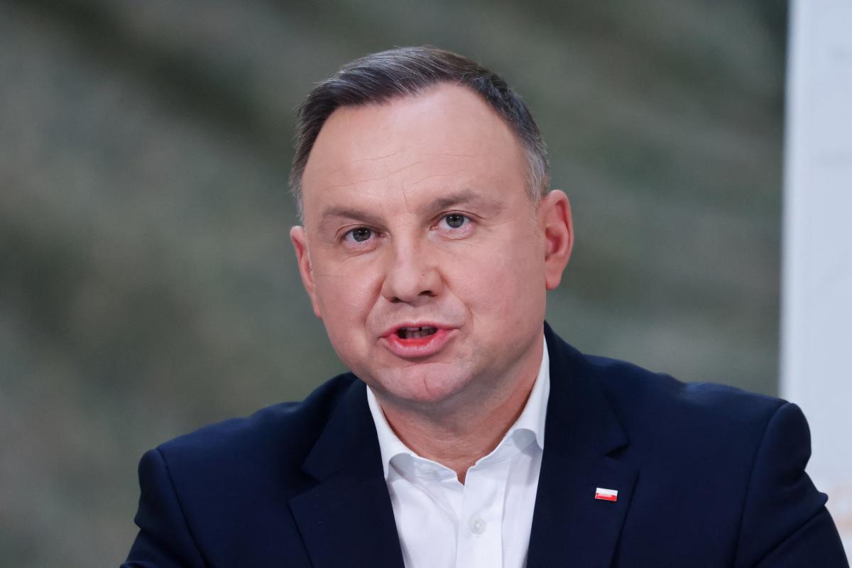 Анджей Дуда высказался о том, как можно переубедить американцев, выступающих против помощи Украине / фото REUTERS