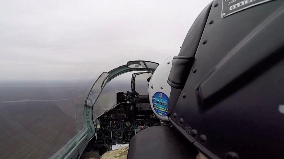 За сутки украинская авиация нанесла 10 ударов / фото REUTERS