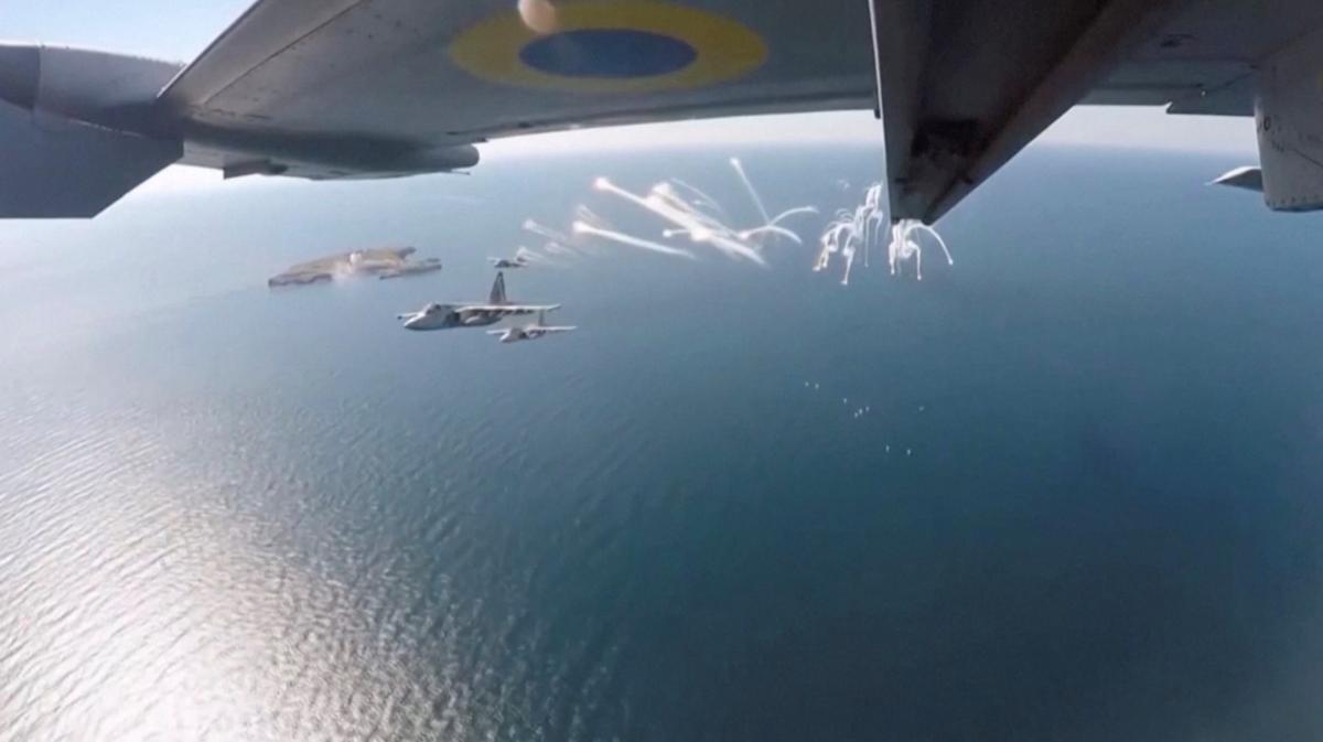 Авиация сил обороны за сутки нанесла 5 ударов по районам сосредоточения личного состава / фото REUTERS