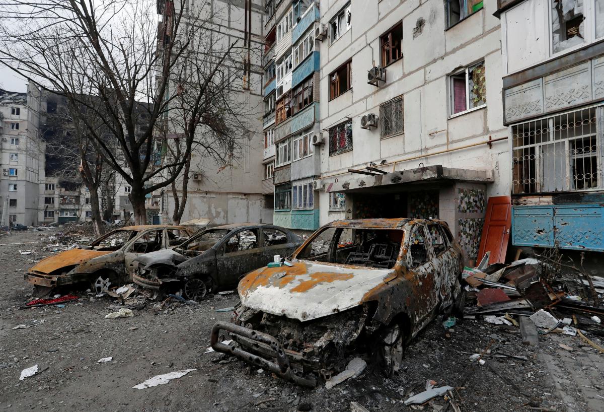 Маріуполь ізольований від зовнішнього світу \ фото REUTERS Маріуполь ізольований від зовнішнього світу \ фото REUTERS
