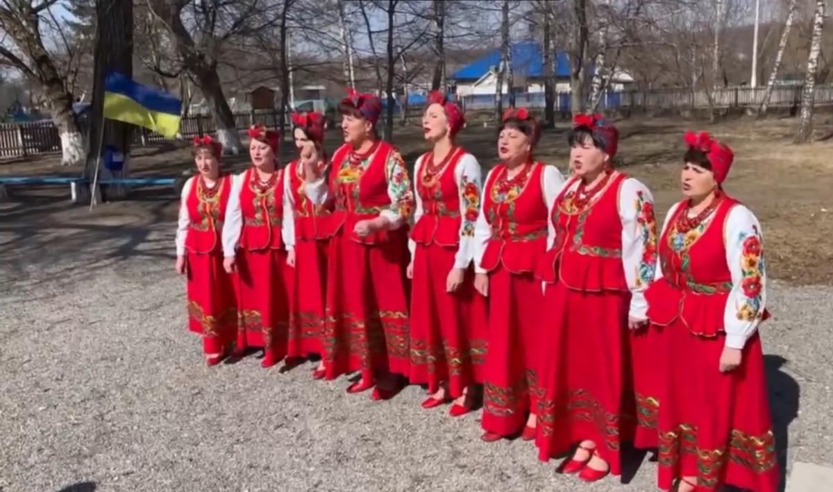 Лісапетний батальйон / Фото - скриншот Natalia Falion, youtube.com Лісапетний батальйон / Фото - скриншот Natalia Falion, youtube.com