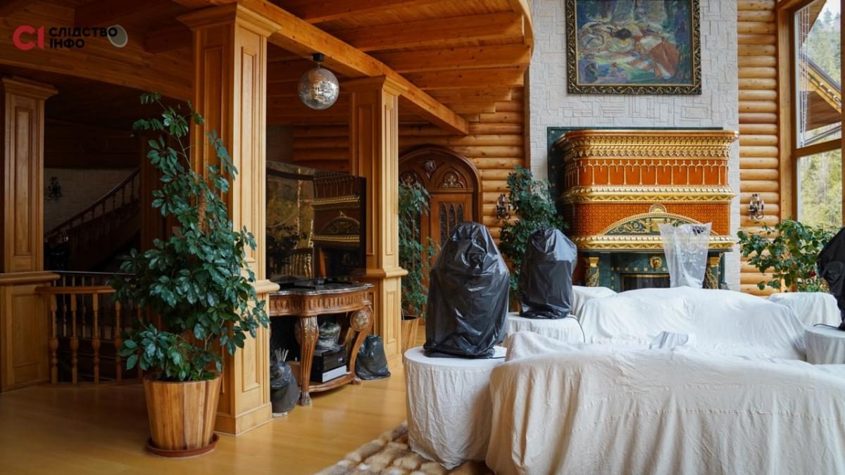 Фото Журналісти показали розкішну резиденцію Медведчука на Закарпатті 31 березня 2022