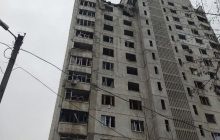 У Харкові під час обстрілів зруйнувалися верхні поверхи двох багатоповерхівок (фото)