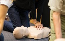 Це може врятувати життя: МОЗ запропонувало відео базових курсів медичної допомоги