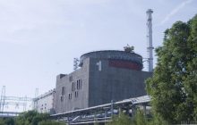 Взрывы на ЗАЭС: Гросси заявил о прямых попаданиях в защиту реактора