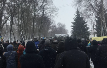 В Луганской области люди вышли на митинг против оккупантов (видео)