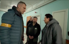 Наши медики-герои: Кличко посетил одну из больниц Киева