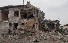 На Житомирщині ворог завдав ракетного удару по двох містах: є жертва, зруйновані 25 будинків (фото)