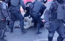 На акціях проти війни в Україні в 48 містах Росії вже затримали майже 2,5 тисячі осіб