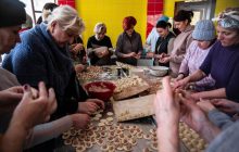 З Міжнародним днем волонтера 2022: привітання, картинки та слова подяки