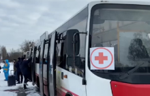 Эвакуация из Сум продолжится: сегодня с 9.00 до 21.00 будет работать гуманитарный коридор – ОП