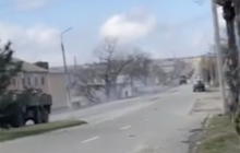 В сторону Мариуполя едет колонна российской техники (видео)