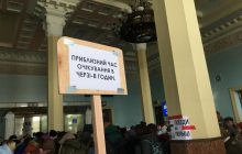 Дом-рукавичка: на Буковине семья приняла у себя более 200 переселенцев (видео)