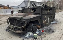 Военные "Азова" в Мариуполе уничтожили 6 вражеских танков, 2 БТР и пленили 12 оккупантов