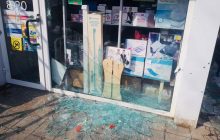 "Я б ніколи в таке не повірив": бізнесмен розповів, як харків'яни врятували його зруйнований магазин