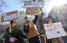 В Европе против войны в Украине протестуют десятки тысяч людей, а в России – единицы (фоторепортаж)