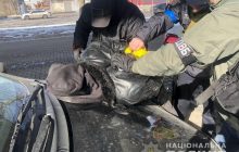 В Одессе на заправке задержали иностранца с гранатами (видео)