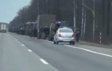 В Беларуси заметили вражескую колонну, движущуюся к украинской границе (видео)