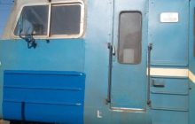 В Беларуси закрашивают электрички: они неотличимы от украинских (фото)