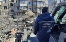 В Харькове ночью российские войска разрушили школу: есть пострадавший