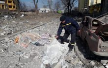 У Чернігові внаслідок російського авіаудару загинула родина з трьома дітьми (фото, відео)