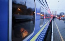 В Украине упростят процедуру временного выезда за границу детей до 16 лет: что известно