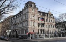 Посольство РФ в Риге обязали повесить табличку "улица Независимости Украины"
