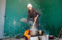 Психологи рассказали, как помочь близкому человеку, пережившему плен или осаду