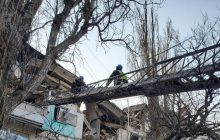 В Лисичанске обстрелы оккупантов не прекращаются, разрушен детсад (фото)