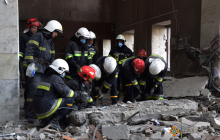 Количество погибших от удара по Николаевской ОГА возросло до 20 человек (фото)