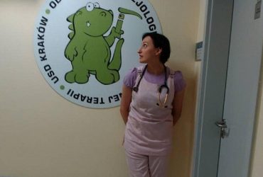 На Киевщине российские военные расстреляли авто врача, которая везла раненого - Ляшко