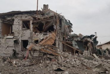 Στην περιοχή Zhytomyr, ο εχθρός εξαπέλυσε πυραυλική επίθεση σε δύο πόλεις: υπάρχει ένα θύμα, 25 σπίτια καταστράφηκαν (φωτογραφία)