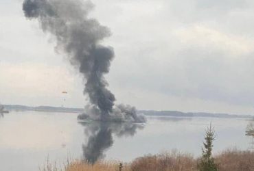 В Вышгороде украинские военные сбили еще один вражеский вертолет (фото)
