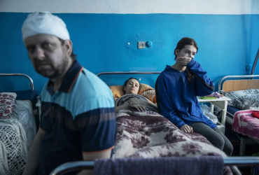 Лица войны: фотограф сделал серию снимков с харьковчанами, пострадавшими от вторжения РФ