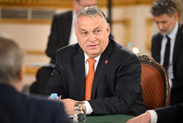 Венгрия радикально усилит свою обороноспособность - Орбан