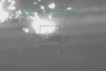 Байрактар у дії: російська техніка розлетілася на друзки (відео)