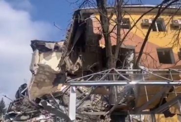 Российские оккупанты попали в Главное управление ГСЧС Украины в Донецкой области (видео)