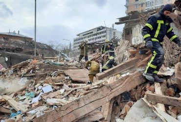 Оккупанты сбросили шесть авиабомб на село на Харьковщине: погибли дети