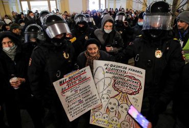 Саботувати роботу, відкосити від служби, піти в запій, влаштувати челендж: як росіяни можуть безпечно сказати ні війні