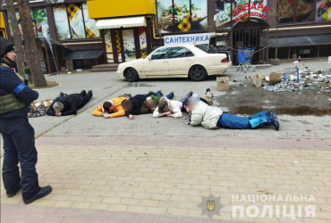 Грабували магазини та покинуті оселі: в Ірпені затримали групу мародерів (фото)