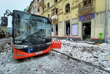 Котли для мирних громадян і прицільні удари по укриттях: Подоляк про тактику РФ