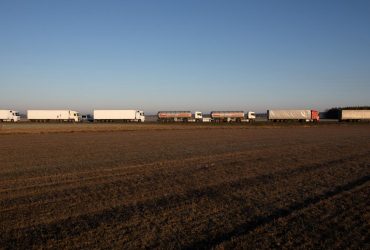 Автомобілі для потреб армії та тероборони ввозитимуть в Україну без сплати мита