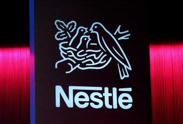 На двох стільцях: залишившись у РФ, Nestle хоче заробляти й в Україні (список брендів)