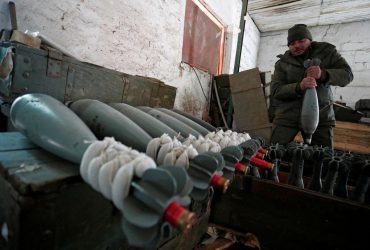 Путін наказав валити всіх: окупант розповів, як вбиває та грабує мирне населення (відео)