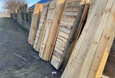 У Маріуполі безкоштовно роздають труни для поховання загиблих