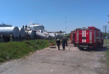 В Дубно Ривненской области оккупанты обстреляли нефтебазу – ущерб устанавливается