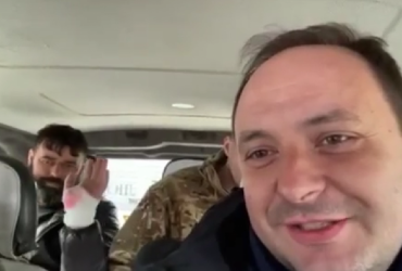 Мер Івано-Франківська потрапив під обстріли, доставляючи гуманітарку в Чернігів