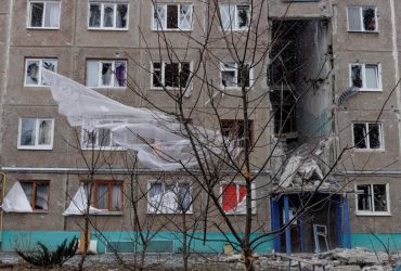 Россияне обстреливают Харьков и Мариуполь, бьют по гражданской инфраструктуре - Генштаб