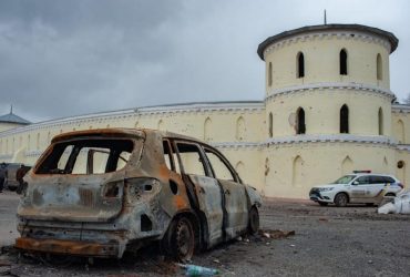 На Сумщине разминируют Тростянец: люди все еще подрываются на растяжках (видео)