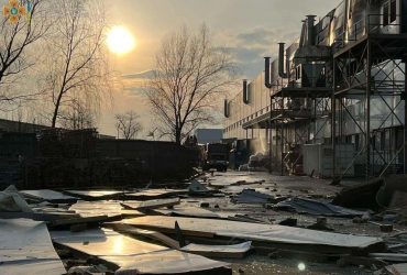 Авиаудар РФ по складам под Киевом: появилось видео с места событий